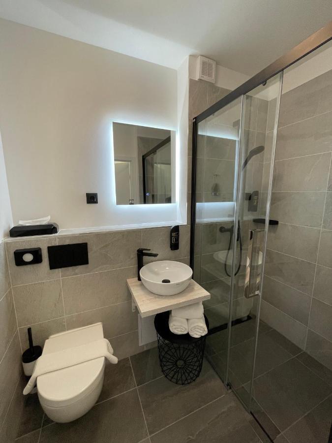 Skyfall Rooms ไอเซนชตัดท์ ภายนอก รูปภาพ